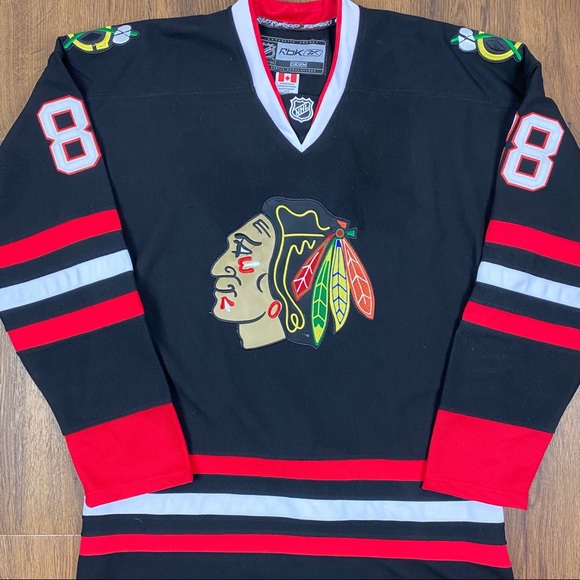 Chicago Blackhawks Hockey Jersey CCM Kane #88 - Picture 7 of 8